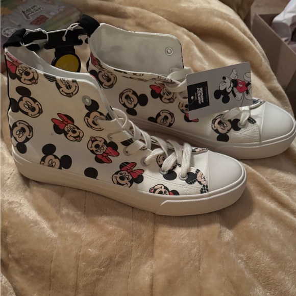 Disney primark high top shoes size 10 - Picture 1 of 3